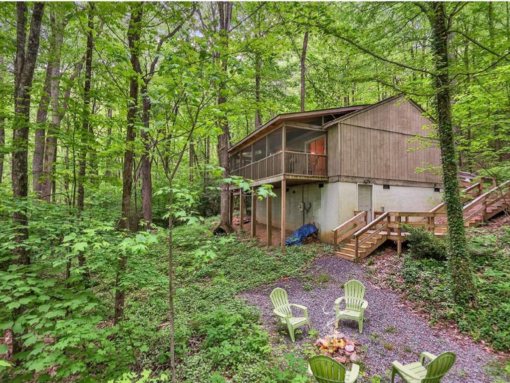 הוילה מגי ואלי Smoky Mountain Treehouse מראה חיצוני תמונה